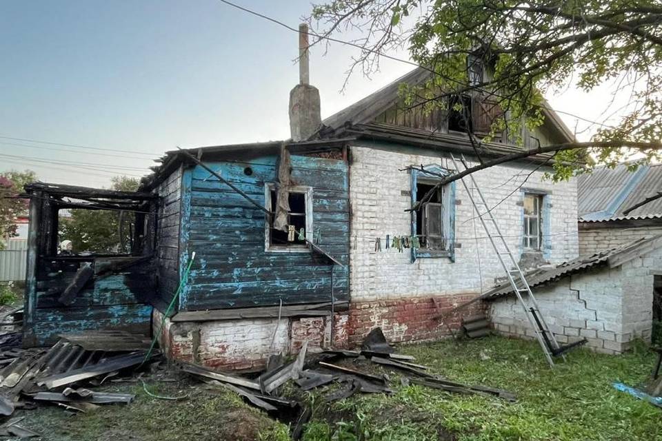 В Волгоградской области в пожаре погибли бабушка и ее внуки